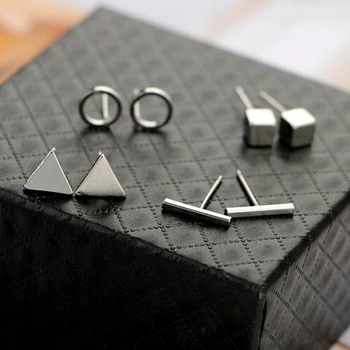 Мода 4 Двойката/Комплект Геометрични Обеци за Жени от Пънк Черно Лесен през Цялата Триъгълник Кубичен Бар Обеци, модни Бижута, Модни Подаръци