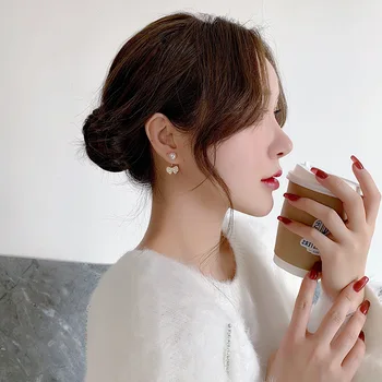 2021 Нов Прием На Перли Модни Носа На Жената Виси Обеци Корейски Сладък Фея Мода Елегантен Корейски Бижута За Жени