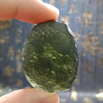 30-35mm Натурален Молдавит Чешки Метеорит Ударни Стъклени Мъниста Груб Камък Crystal Енергиен Камък