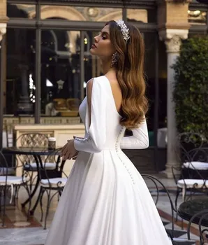 LORIE Princess Wedding Dresses 2021 Scoop Long Sleeves Buttons Ivory White Long Train Wedding Dress Сватбена Рокля