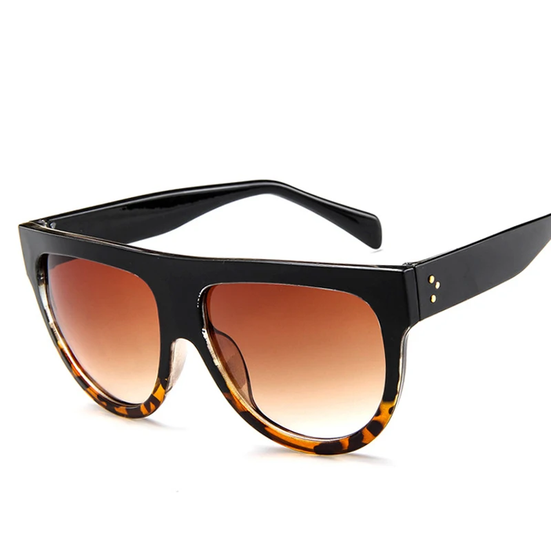 Плосък Покрив Големи Жени Слънчеви Очила Ретро Щит Форма Luxy Марката Дизайн Голям Кадър Нитове Нюанси Слънчеви Очила Дама UV400 Очила